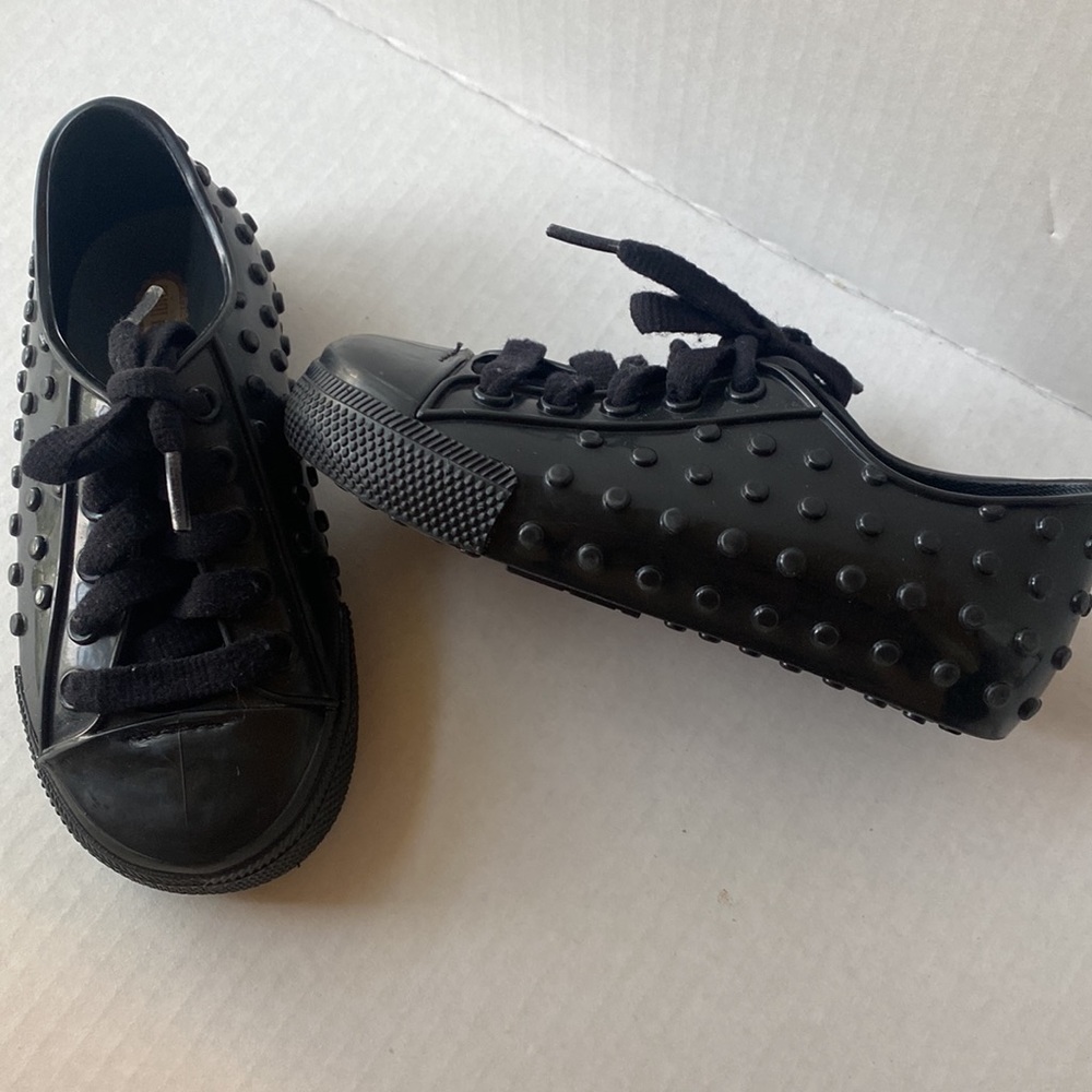 Mini Melissa solid black jelly sneakers shoes